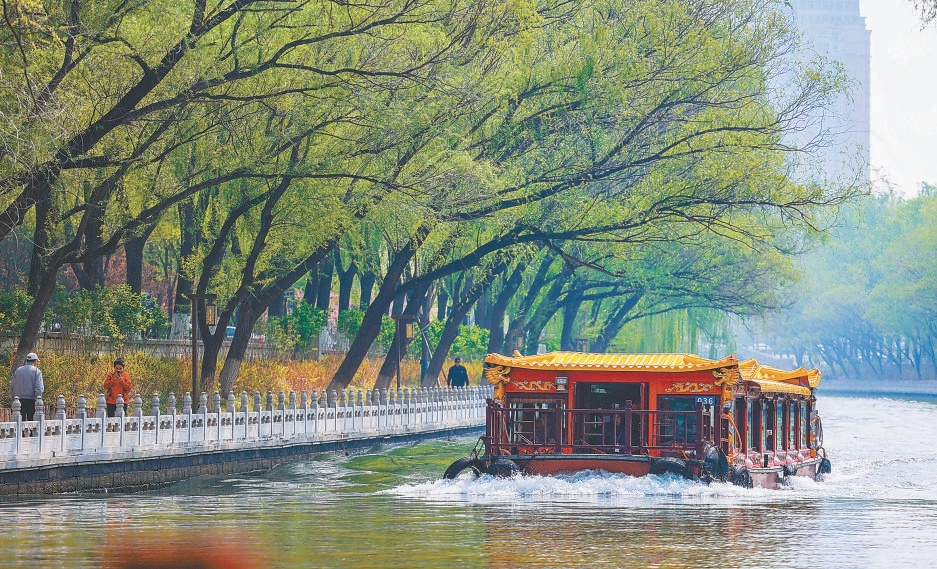 流水灵动 花事繁盛 多条河湖“变身”滨水画廊 水畔春景美京城