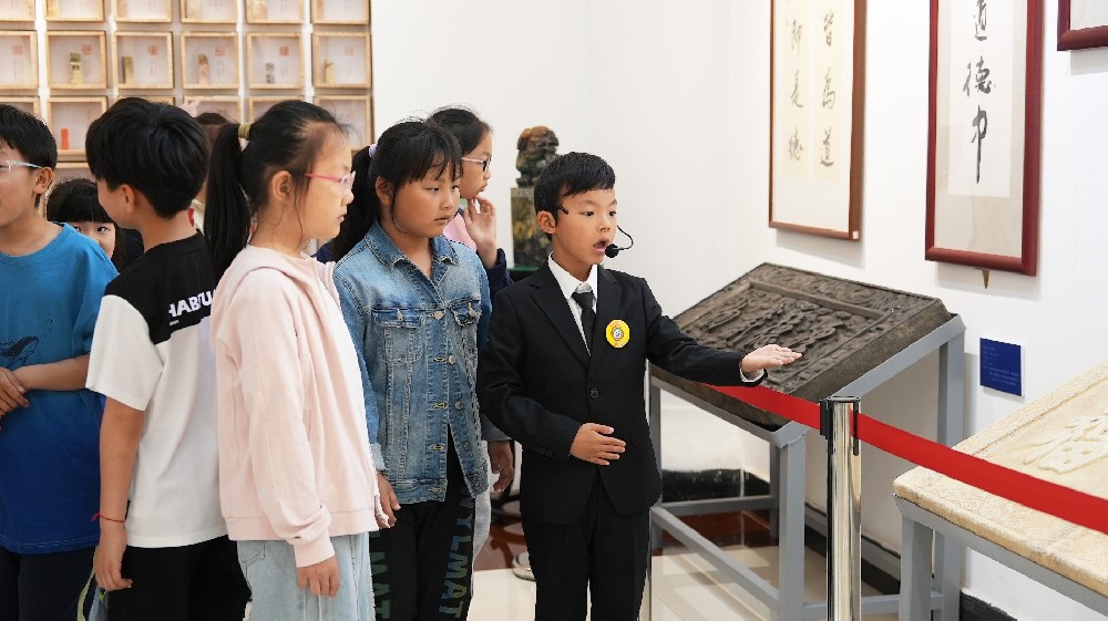 穿越时空，对话汉字！——“艮其背·回眸汉字”展览“小小讲解员”火热招募中！