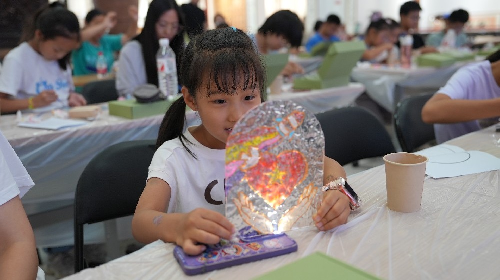 青少年建党节活动 | 重温光辉历程，绘灯照亮初心