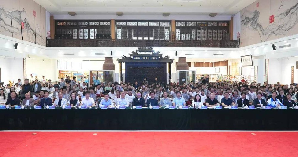 家校社协同育人 | 第二届“构建未来理想学习中心”学术研讨会在崇德堂成功举办！